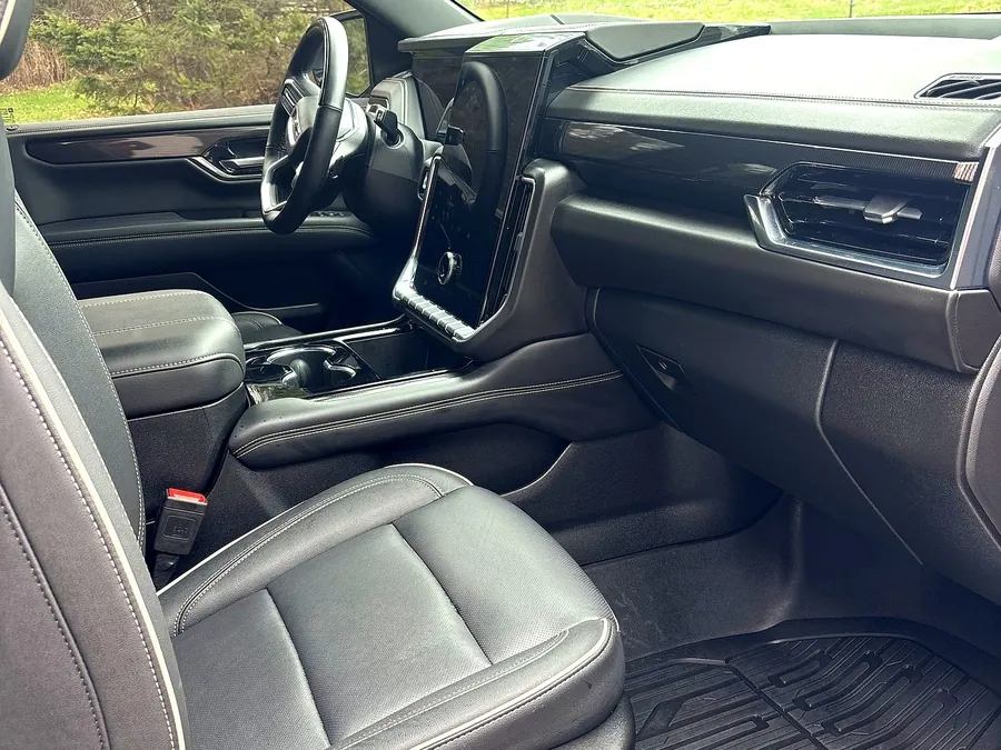 Front cabin after an interior detail